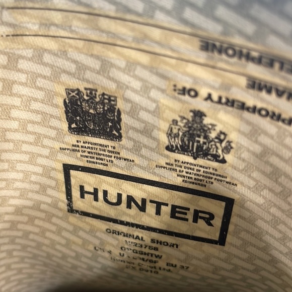 Used hunter rain boots - Picture 10 of 13